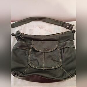 Relic Black  Women's Purse. Cute Pocket Detail In The Front.